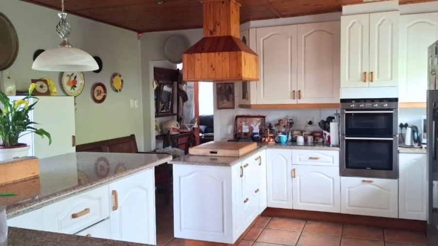 4 Bedroom Property for Sale in Lower Robberg Western Cape